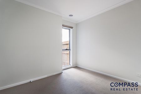 47 Margaretta Circuit, Mickleham VIC 3064 - House For Rent | Domain - Photo 2