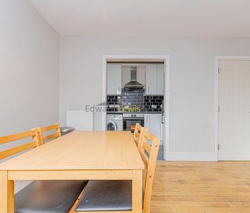 3 bedroom flat to rent - Photo 4