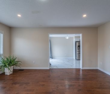 For Lease - 102 Hunter Way, Brantford, Ontario - Photo 2