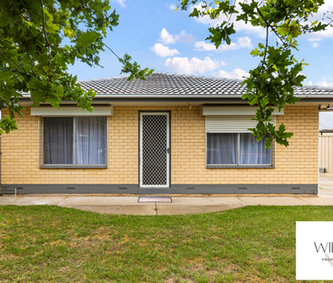 Neat, low-maintenance living with modern comfort! - Photo 1