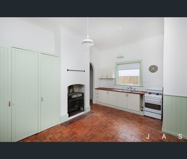 109 Williamstown Road, Seddon, Vic 3011 - Photo 5