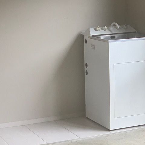 Big house very close to good schools - Photo 1