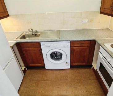 1 Bedroom Flat to Rent in Queensberry Court, Kettering, Northants, ... - Photo 3