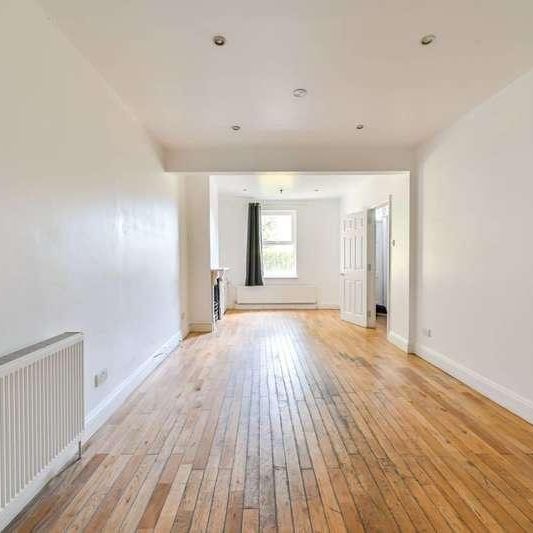 Latchmere Road, Battersea, SW11 - Photo 1