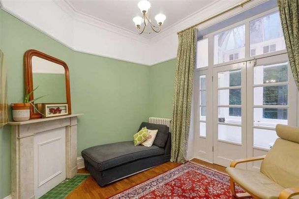 Dulwich Wood Avenue, London, SE19 - Photo 1