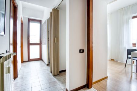 Cozy and bright single room in Via Ronchi - Photo 4