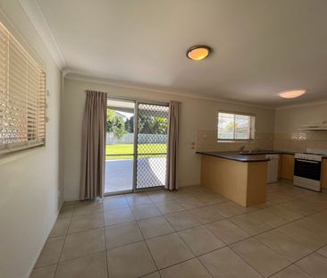 FAMILY HOME - RUNAWAY BAY - Photo 6