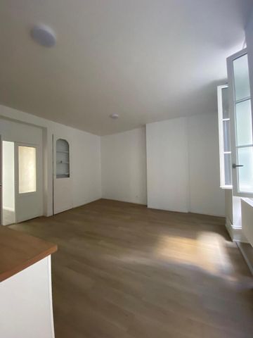 Location Appartement 5 pièces 167m² BORDEAUX 33000 - Photo 2