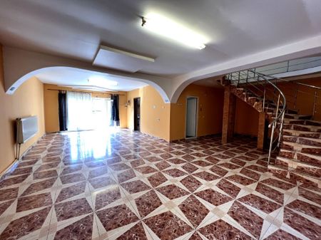 Zona Mihai Bravu - Calea Vitan vila 7 camere - Fotografie 5