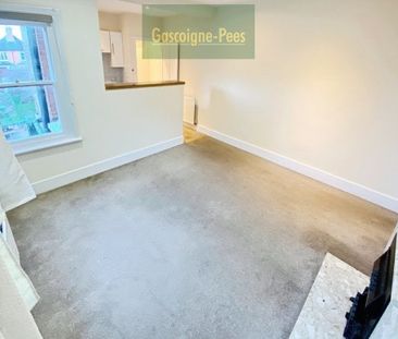 Victoria Road, Guildford - Photo 2