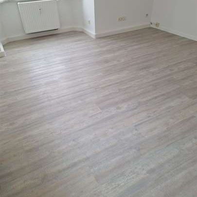 ***Neu renovierte 3 - Raum Wohnung mit Wintergarten in schöner, ruhiger Lage*** - Foto 1