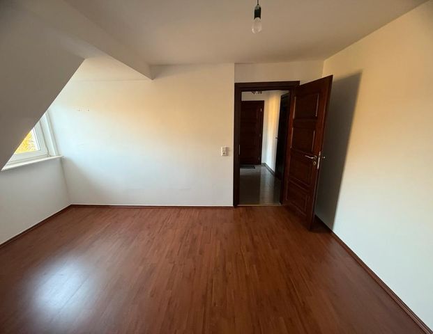 Schöne helle Wohnung - Foto 1