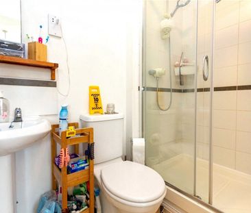 Lydia Court, - Photo 3