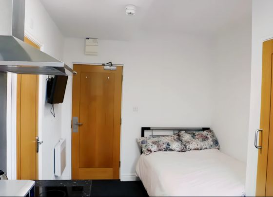 Standard Studio - Photo 1