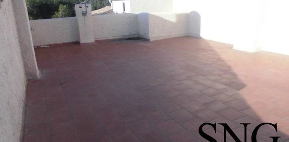 T2 AVEC TERRASSE VU MER ET 2 PARKINGS - Photo 2