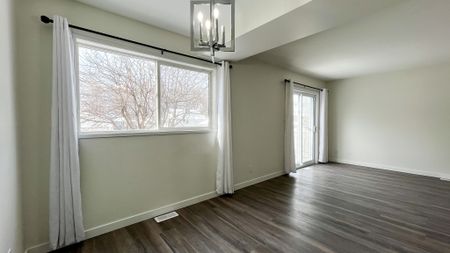 Renovated 3 Bed Home With Finished Basement In Montrose - Photo 3