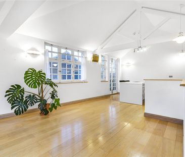 Chapel Place, Shoreditch, London, EC2A 3DQ - Photo 2