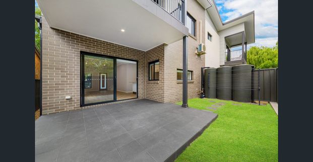 Trendy Design & Prime Location - Photo 1