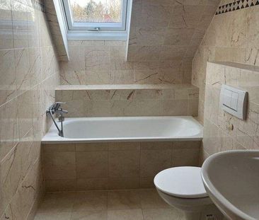 Individuelle Dachgeschosswohnung mit zwei Balkonen - Ihr neuer Lieb... - Foto 2