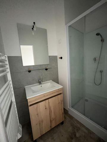 Location Appartement 2 pièces 40m² - Photo 3