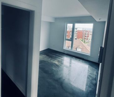 Libre, Penthouse , Lévis centre-ville 3 1/2+ - Photo 3