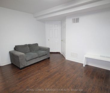 39 Joycedale Street #BASEMENT - Photo 2