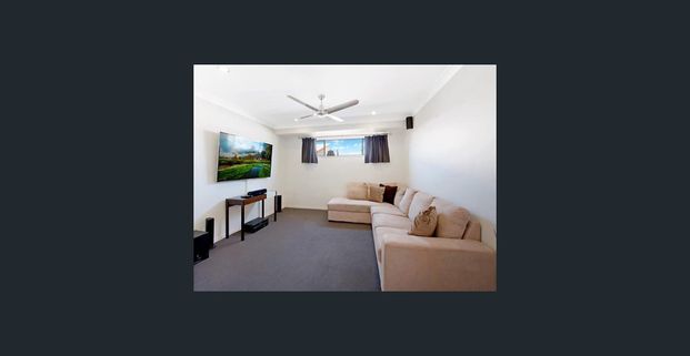 MODERN FAMILY HOME!! - Photo 1