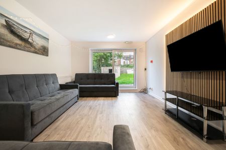 58 Harrow Road - Photo 3
