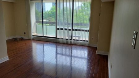 For Lease - 177 Linus Road Unit# 701, Toronto, Ontario - Photo 2