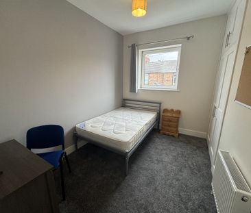 Rosebery Street, Leeman Road - P5007 - Photo 6