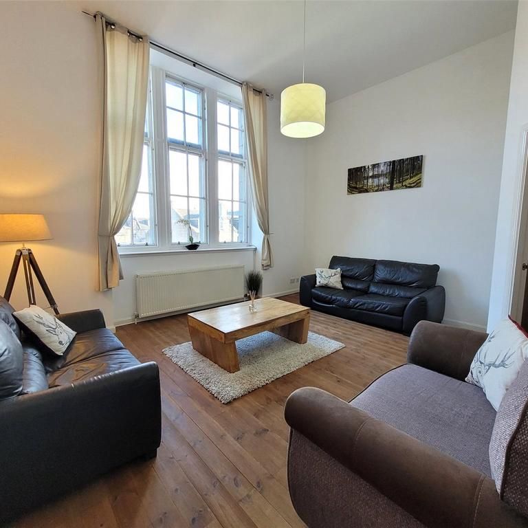 2 bedroom flat to rent - Photo 1