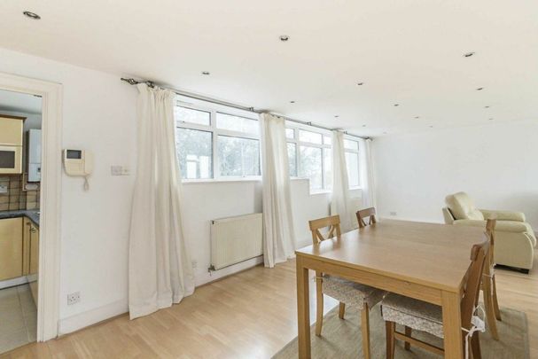 Heronsforde, Ealing, W13 - Photo 1