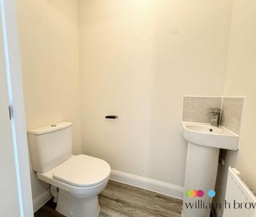 3 bedroom semi-detached house to rent - Photo 6