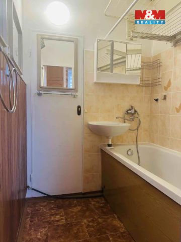 Pronájem bytu 3+1 v Žďáru nad Sázavou - Fotografie 3