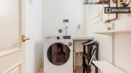 3 room luxury Flat for rent in Barcelona, Catalonia - Photo 2