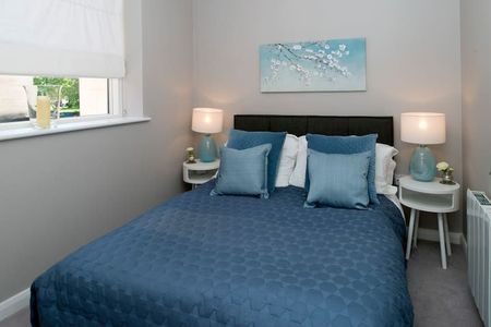 3 Bedroom Home – Medium Let - Photo 3