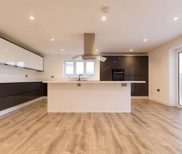 4 bedroom detached bungalow to rent - Photo 6