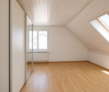 Dachwohnung mit Charme in Windisch - Photo 1