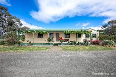 200 Campbell Road, Riddells Creek, VIC 3431 - Photo 3