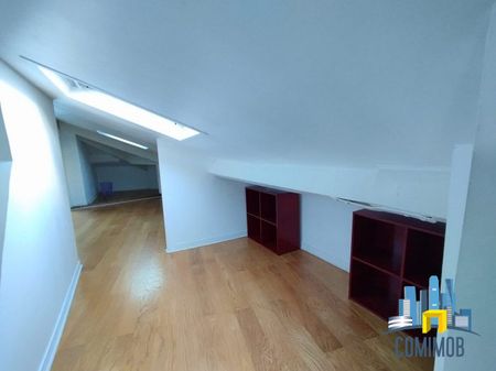 COURBEVOIE - 2 P MEUBLE SOUS COMBLES 36m² / 100m² au sol - Photo 3