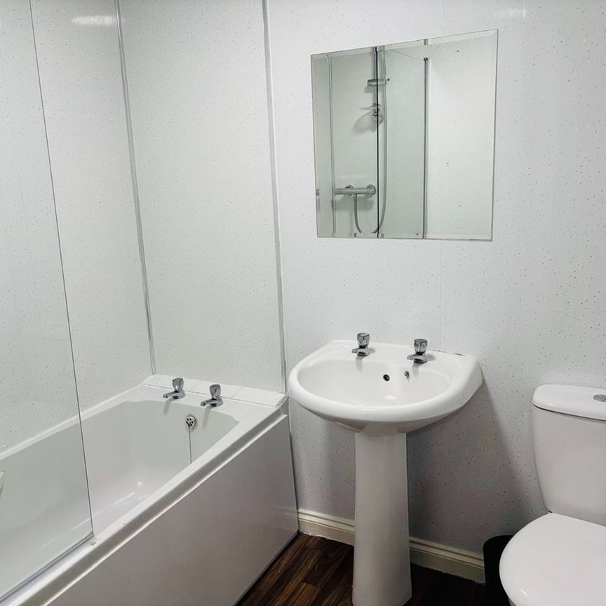 4 Bed Flat, Arlington Street, G3 - Photo 1