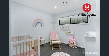 Stylish Single-Storey Family Home in Prime Oran Park Location - Photo 2