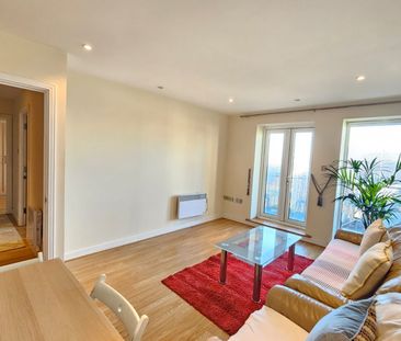 2 Bed Flat, Central House, E15 - Photo 1