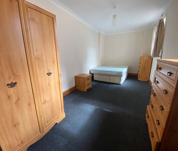 2 Bed Flat, Atlantic Mansions, SO14 - Photo 5