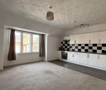 Avenue Victoria, Scarborough - Photo 4