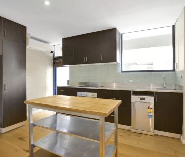 Premium Inner-City Apartment - Photo 4