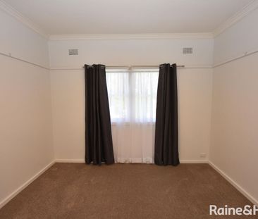 3 Maxwell Avenue, Orange, NSW 2800 - Photo 4