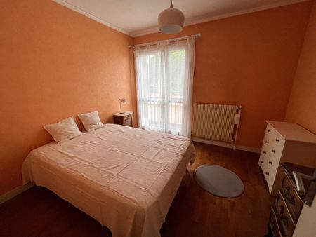 Location Appartement 3 pièces Meublé 74m² CALUIRE ET CUIRE 69300 - Photo 2