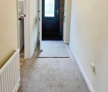 2 bedroom terraced house to rent - Photo 2
