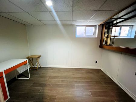 For Lease - 30 Bobmar Road, Toronto, Ontario - Photo 5